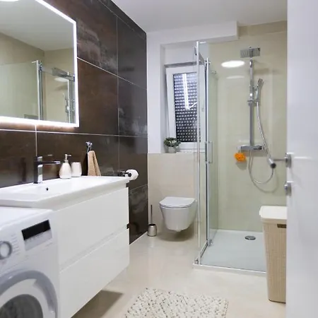 Luxury With Free Parking&terrace 斯普利特