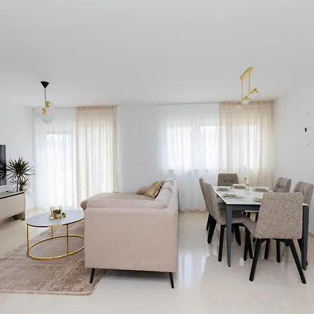 公寓 Luxury With Free Parking&terrace